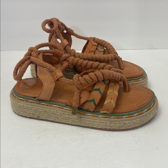 Farm Rio Sand Rope Tie Flatform Sandal Wood Tassel Tan Vegan Leather Size 8 NWOT - Picture 1 of 11